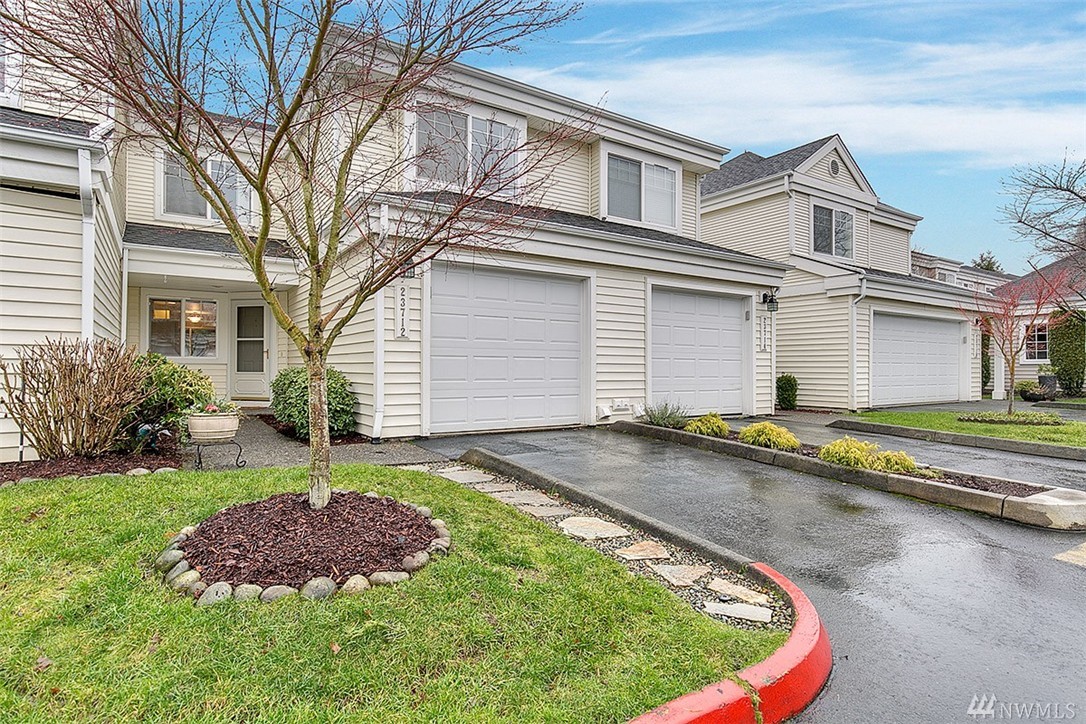 Regatta At The Lakes Condo, Kent WA Condos & Homes For Sale