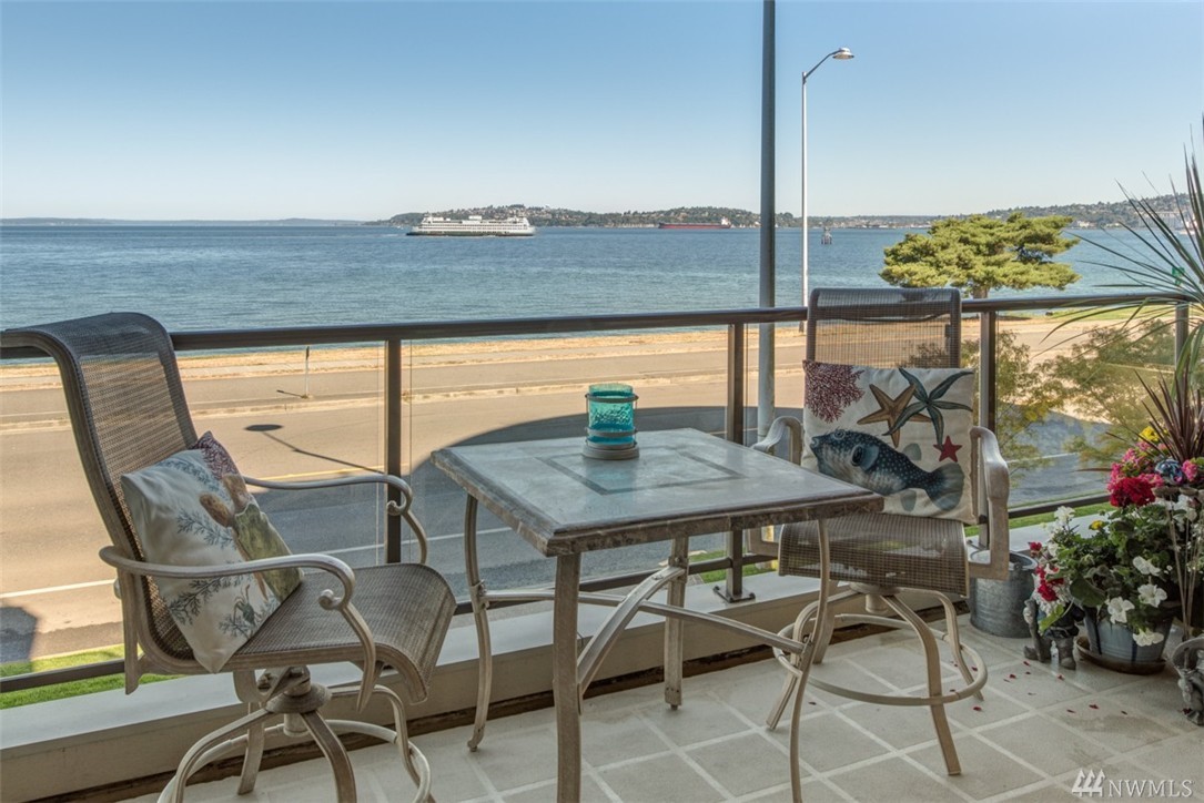 Bay Villa Alki Beach Condo, Seattle WA Condos & Homes For Sale