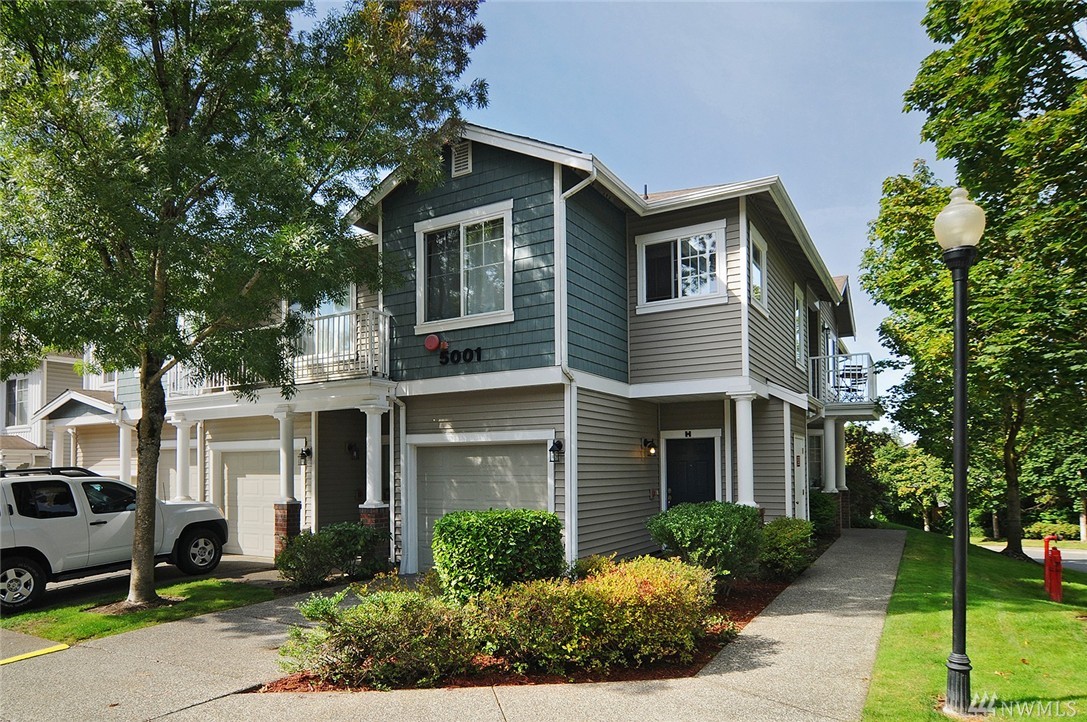 Ashburn Condo, Renton WA Condos & Homes For Sale