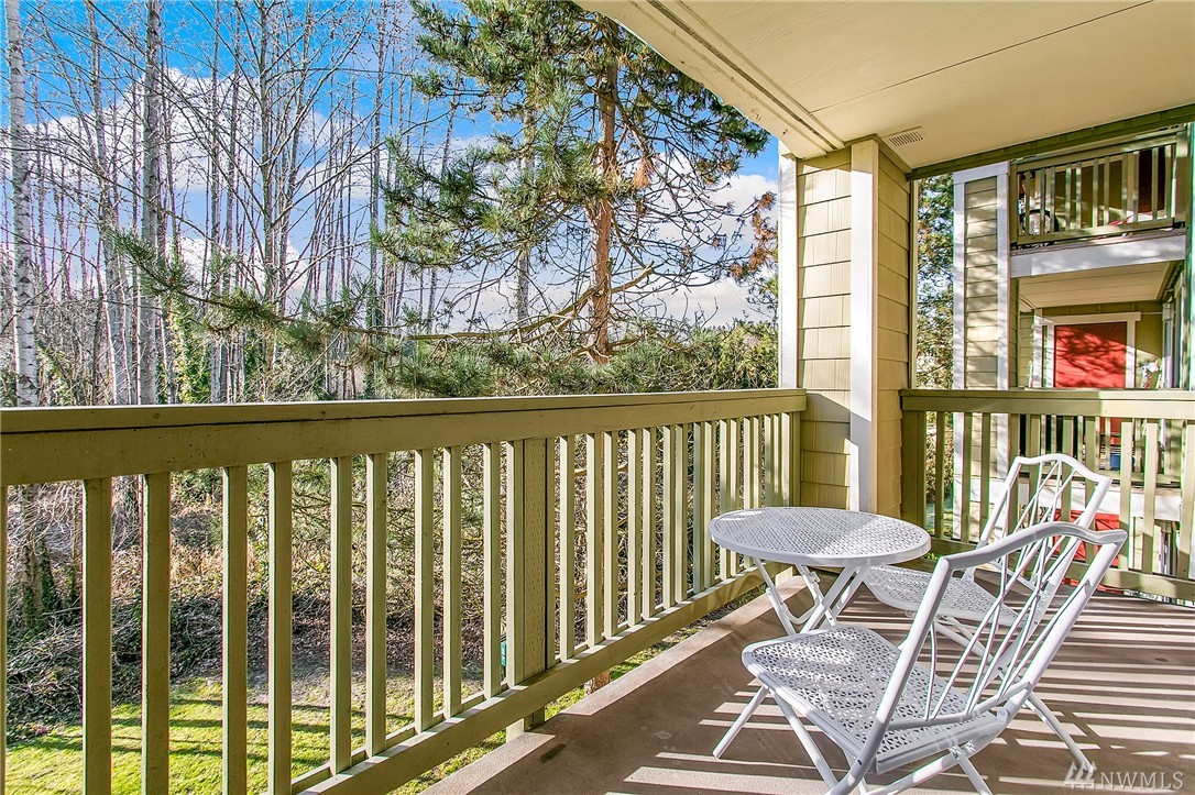 Trail Walk Condo, Kenmore WA Condos & Homes For Sale
