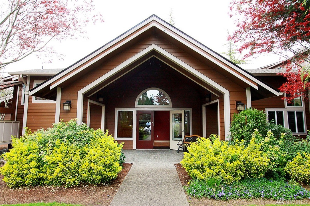 Condo Unit L204 at Timber Ridge Condos, Bldg. L Woodinville Sold NWMLS