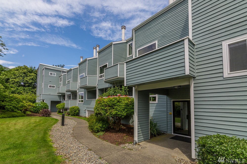 Spyglass Condo, Des Moines WA Condos & Homes For Sale