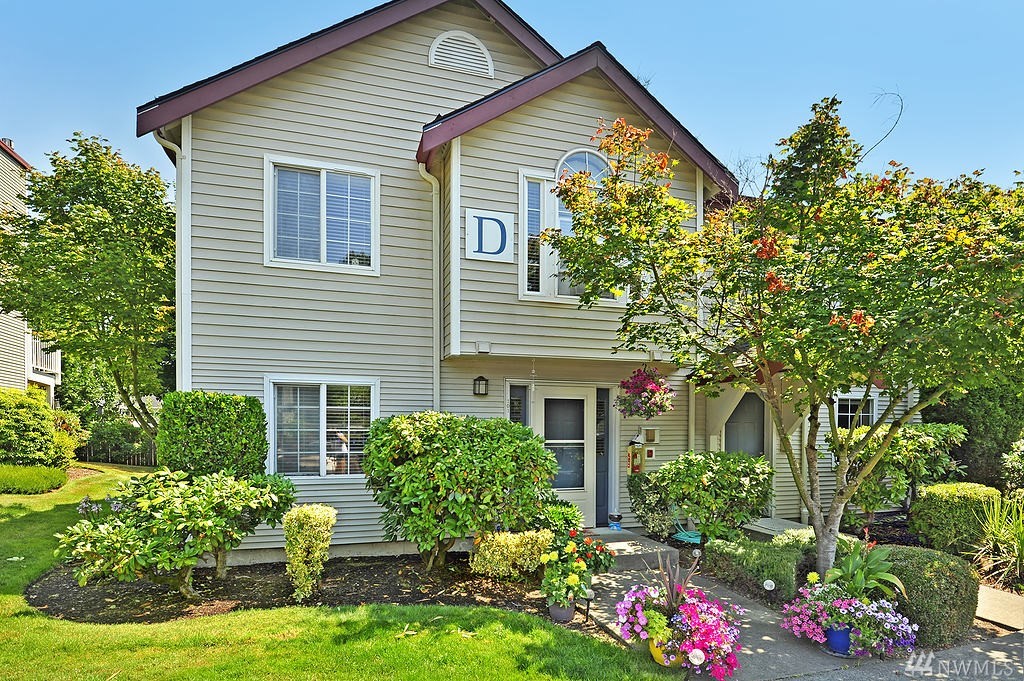 Search listings in Lake Meridian Ridge Condo Kent Washington