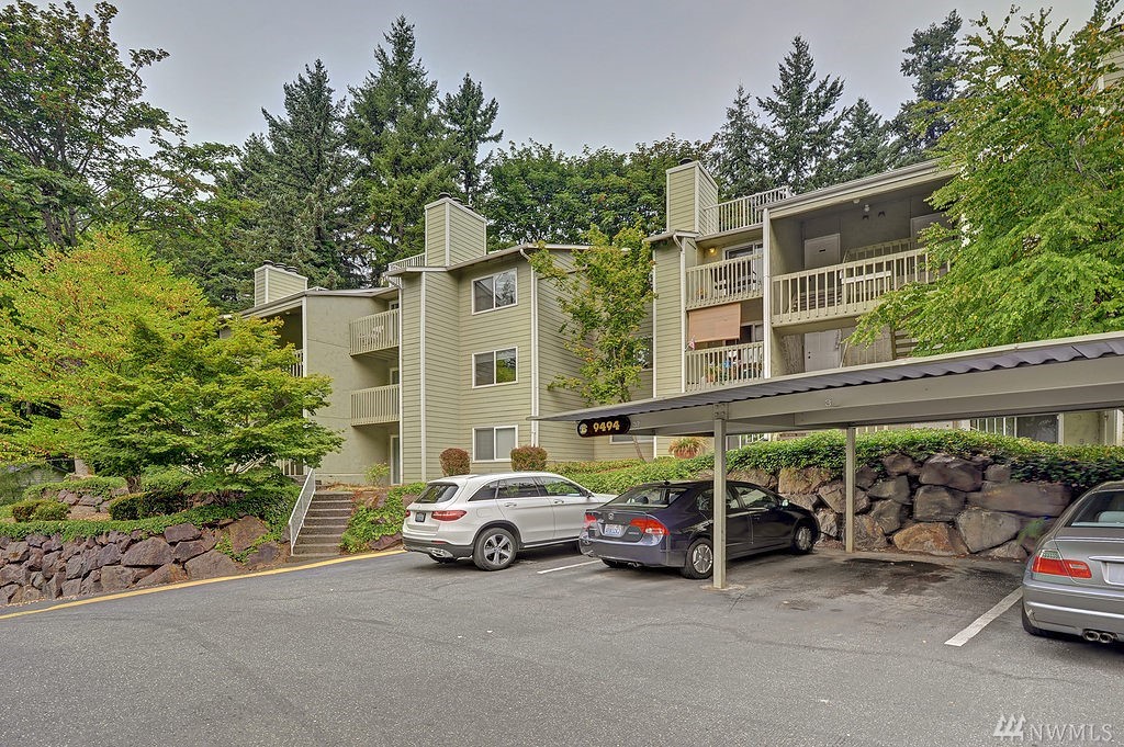 The Redwoods Condo, Redmond WA Condos & Homes For Sale