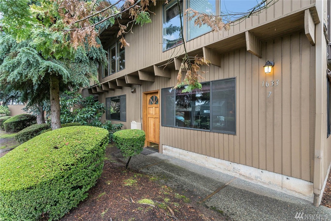 Condo Unit A7 at Eagle Ridge Estates Renton Sold NWMLS 1237925