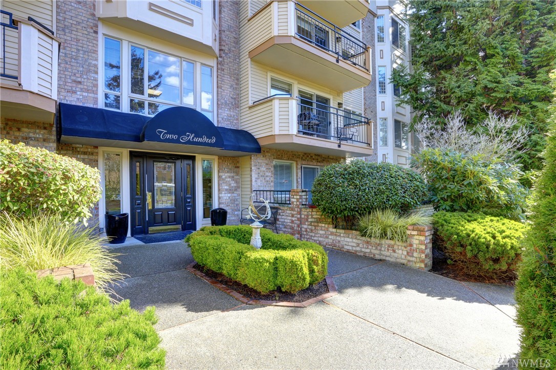 Ashley House Condo, Bellevue WA Condos & Homes For Sale