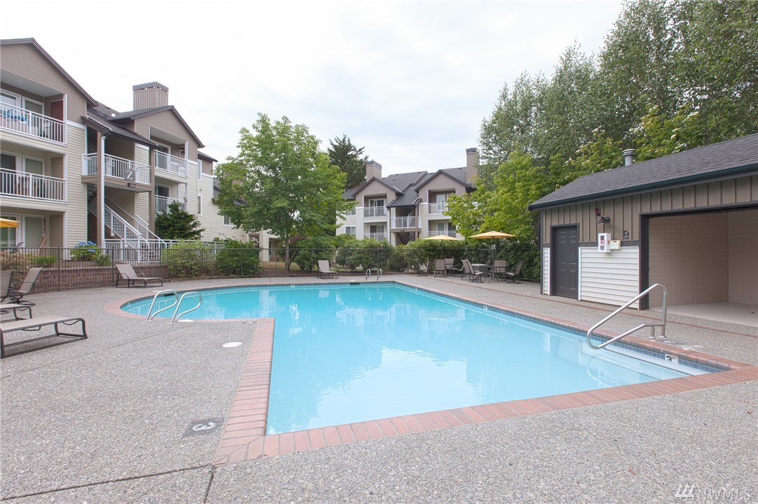 Condo Unit S303 at Front 9 Mukilteo Sold NWMLS 1386901
