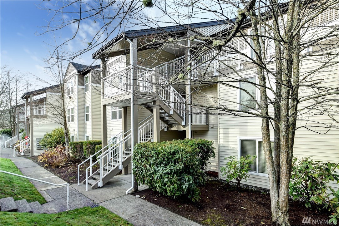 Front 9 Condo, Mukilteo WA Condos & Homes For Sale