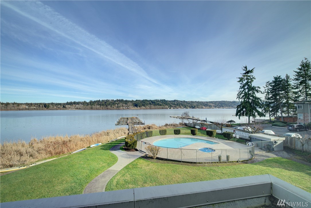 Condo Unit 303 at Sammamish Landing Redmond Sold NWMLS 1406151