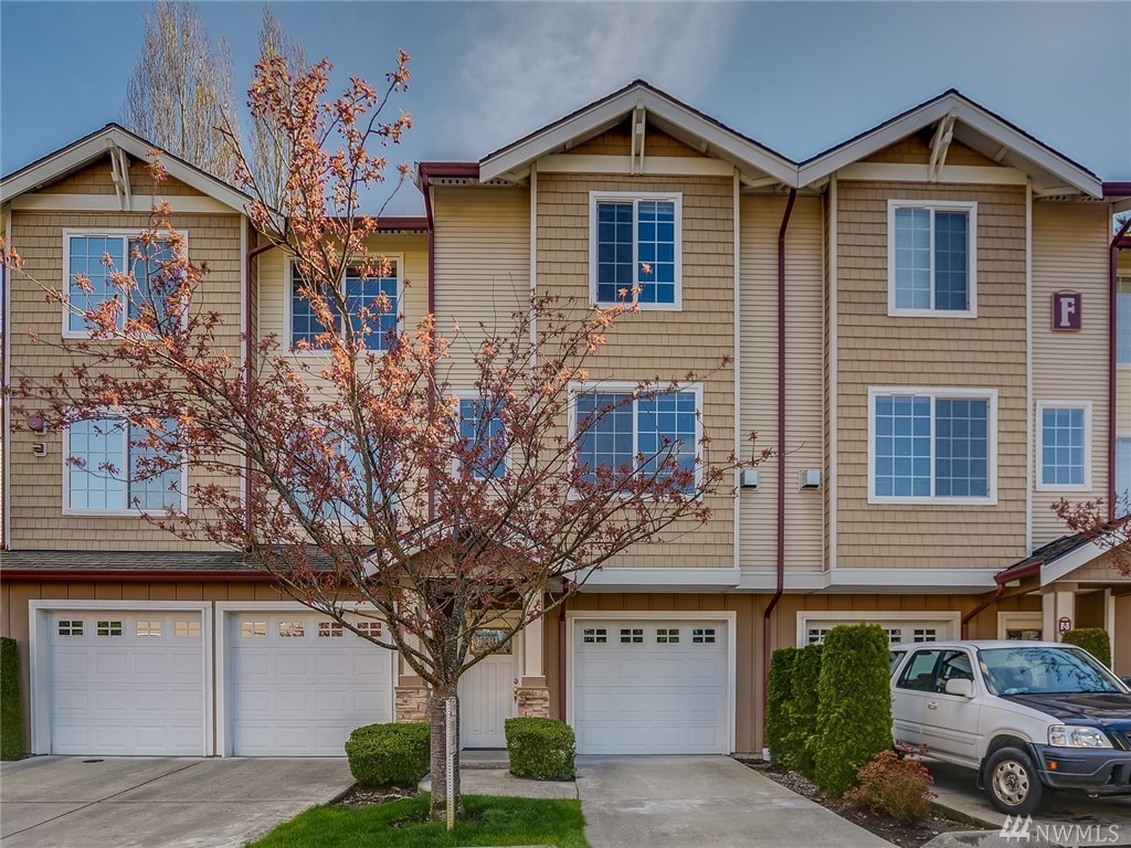 Bridgeport Village Condo, Auburn WA Condos & Homes For Sale