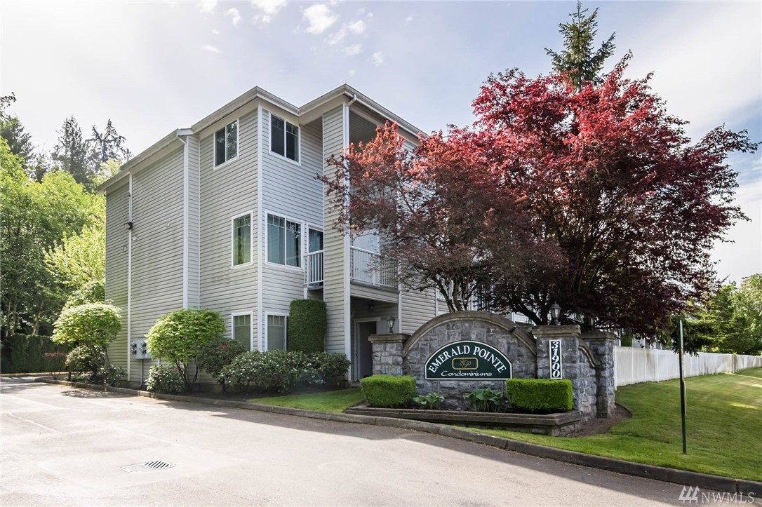 Condo Unit E206 at Emerald Pointe Auburn Sold NWMLS 1453643