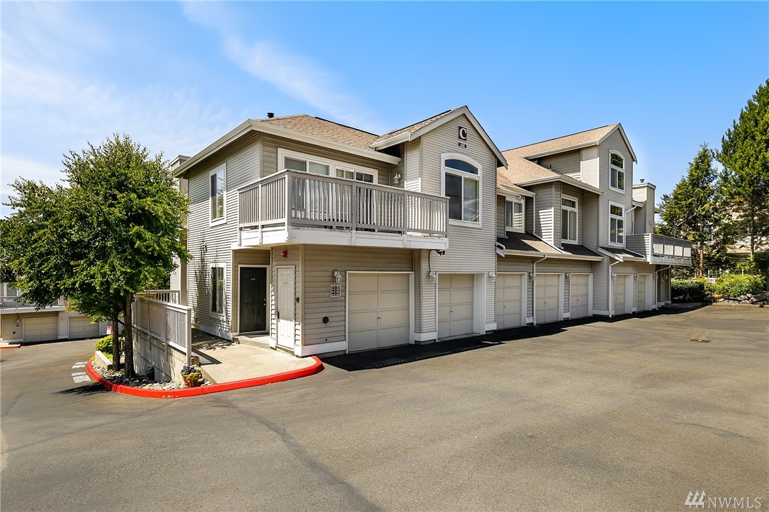 Summit Park Condo, Renton WA Condos & Homes For Sale