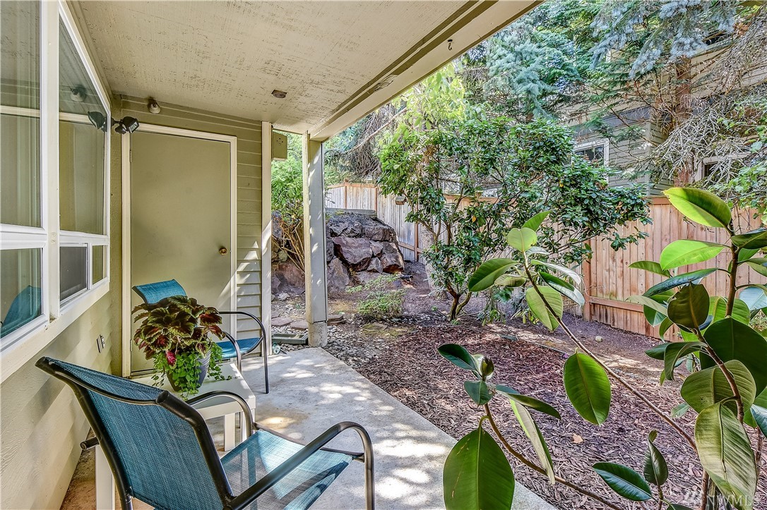 Condo Unit E101 at Heritage Village Condo's Renton Sold NWMLS 1507441