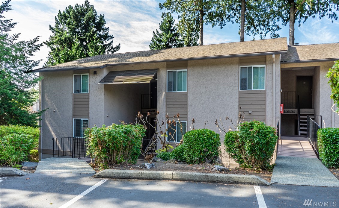 Juanita Village Condo, Kirkland WA Condos & Homes For Sale