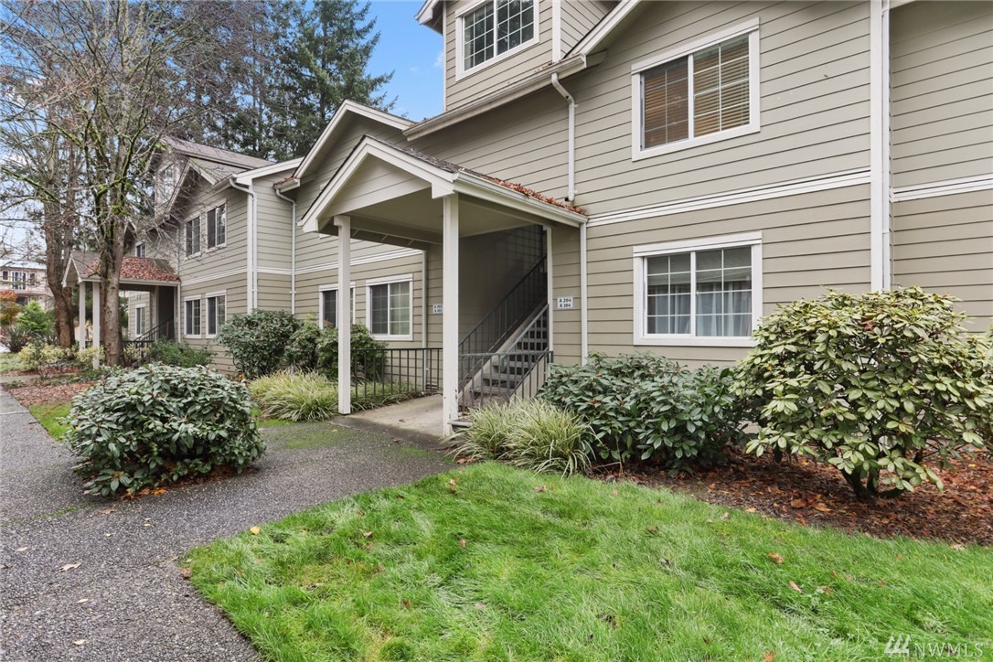 Sales activity for Issaquah Village Condo in Issaquah