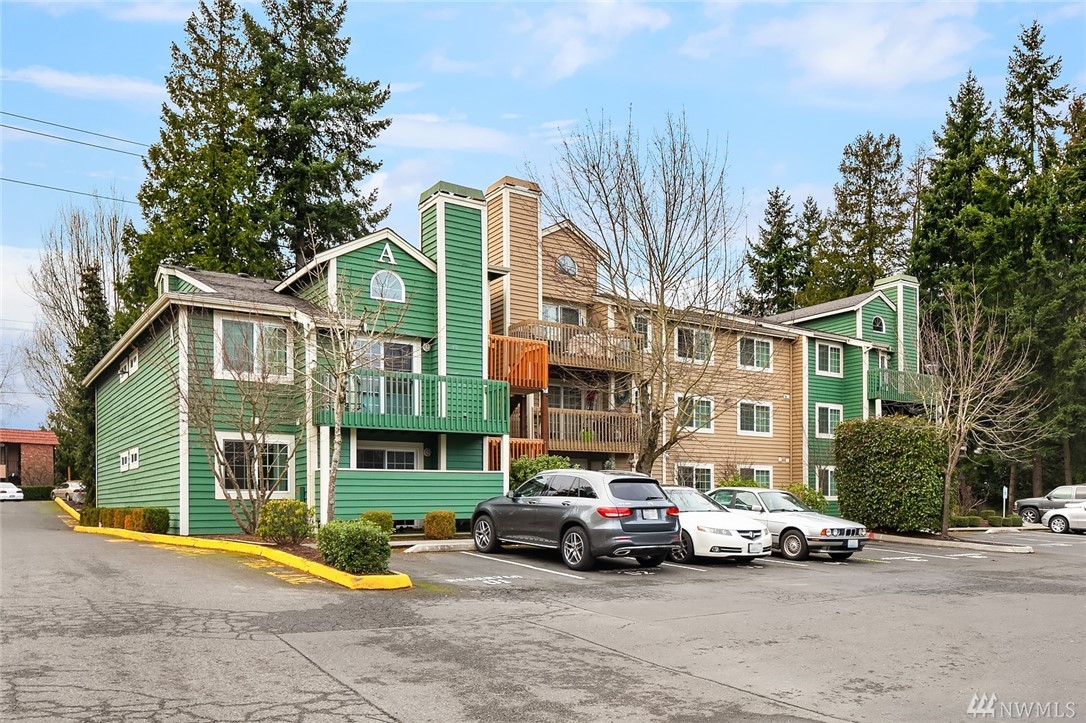 Newport Village Condo, Des Moines WA Condos & Homes For Sale