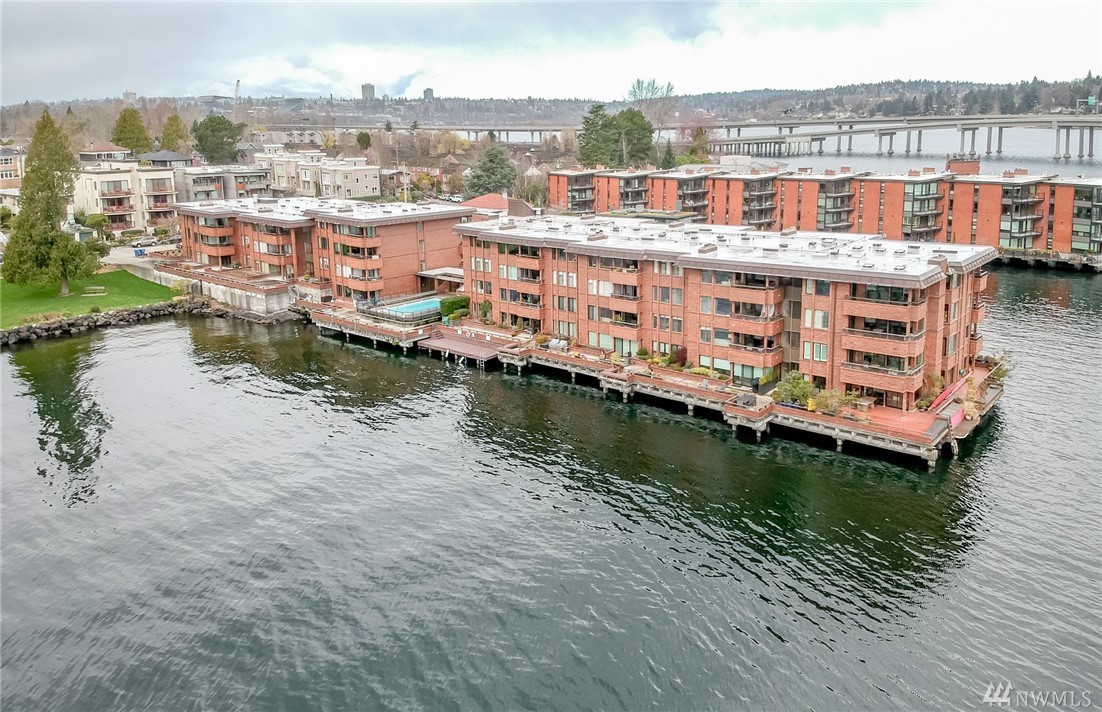 The Lake House Condo, Seattle WA Condos & Homes For Sale