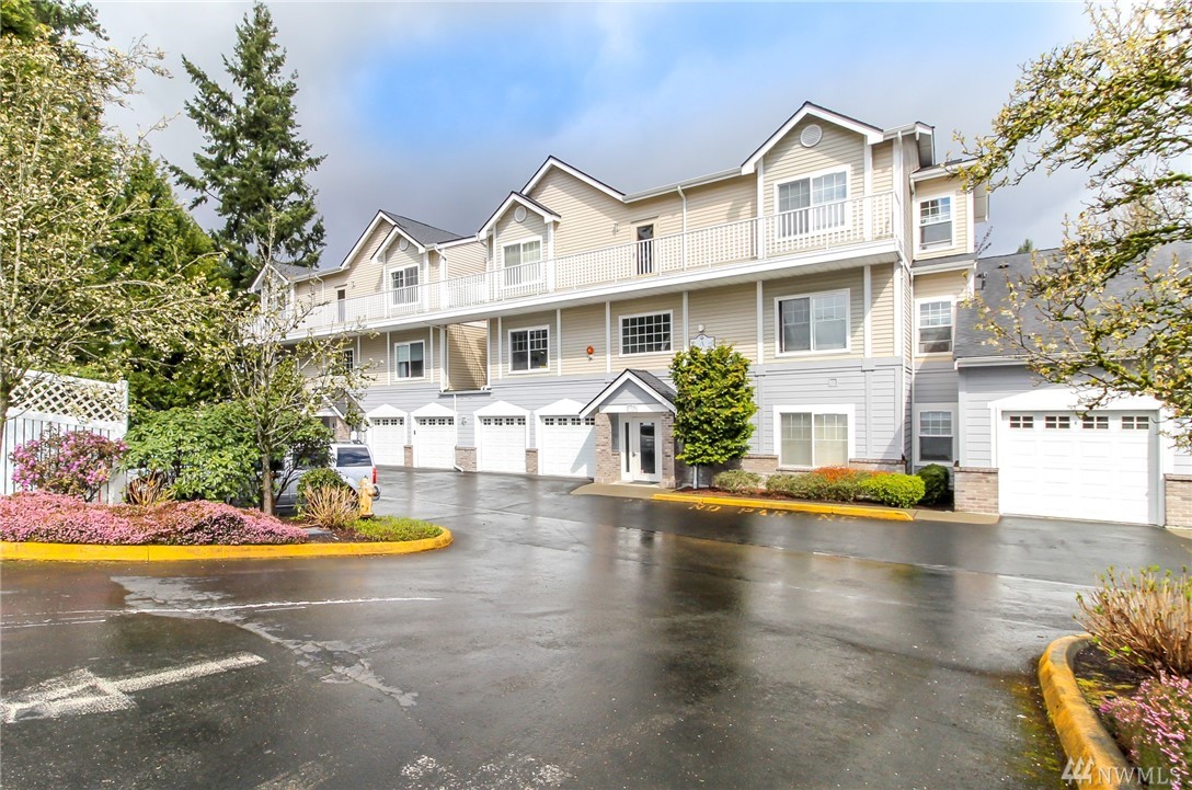 Sales activity for Heritage At Fairwood Condo in Renton