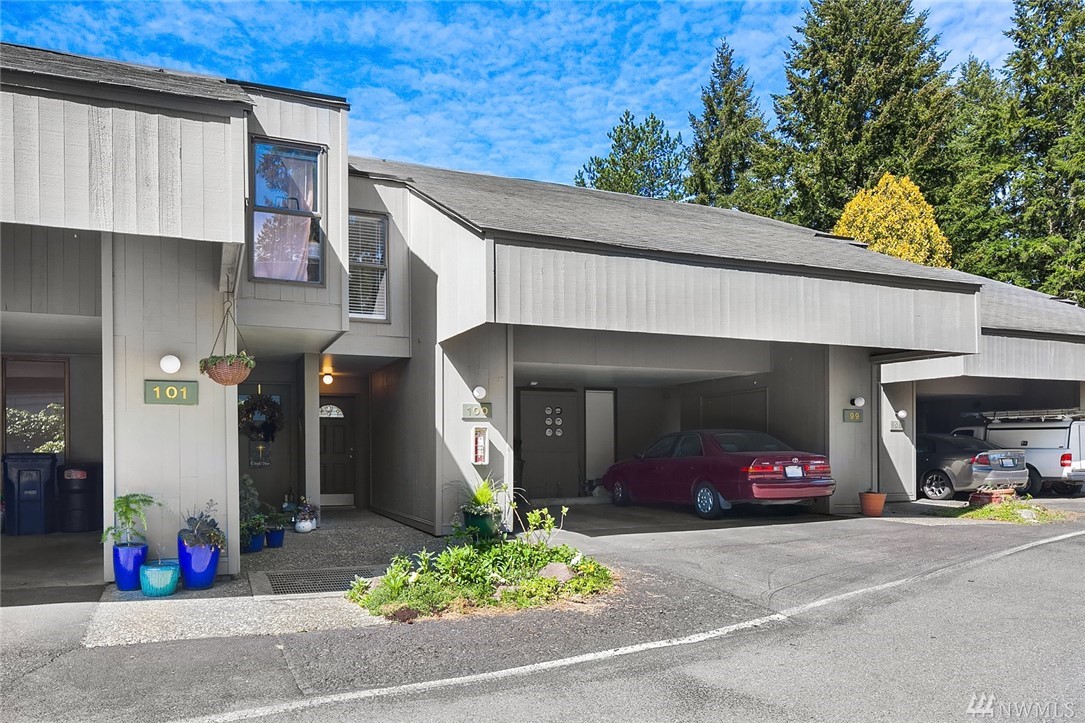 Condo Unit 100 at Sixty 01 Village Redmond Sold NWMLS 1590705