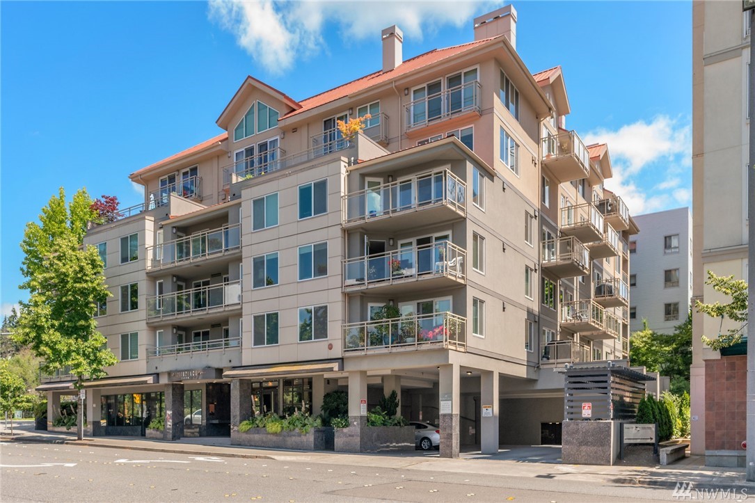 Northeast 12th Park Place Condo, Bellevue WA Condos & Homes For Sale