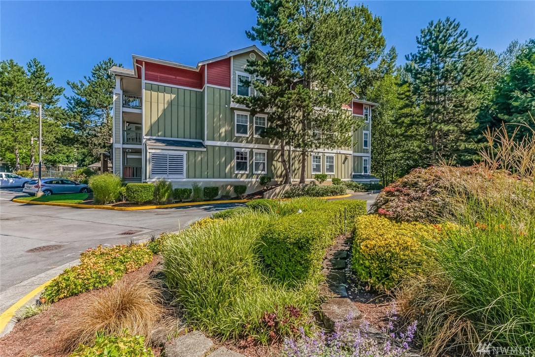 Trail Walk Condo, Kenmore WA Condos & Homes For Sale