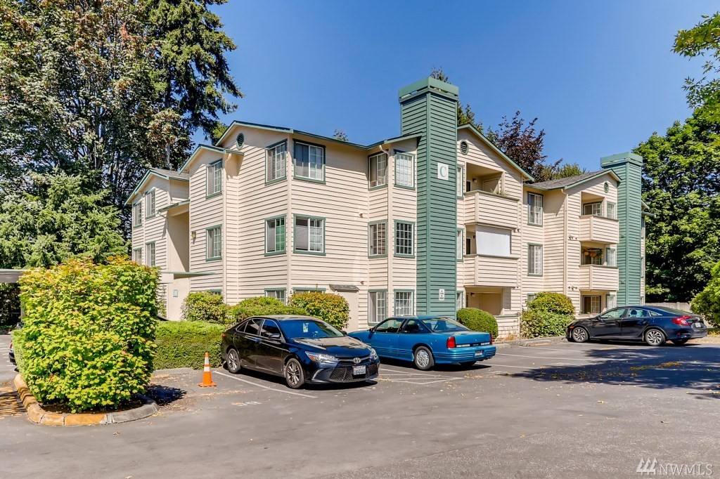 Normandy Ridge I Condo, Burien WA Condos & Homes For Sale