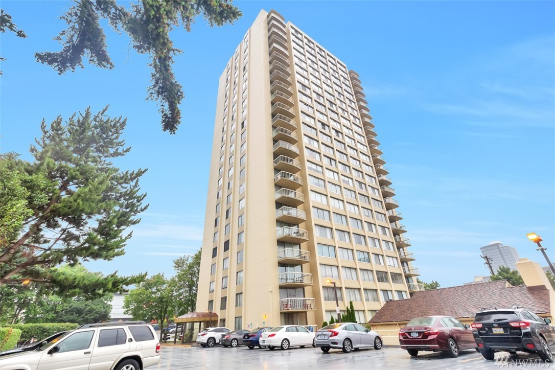Sales activity for University Plaza Condo in Seattle