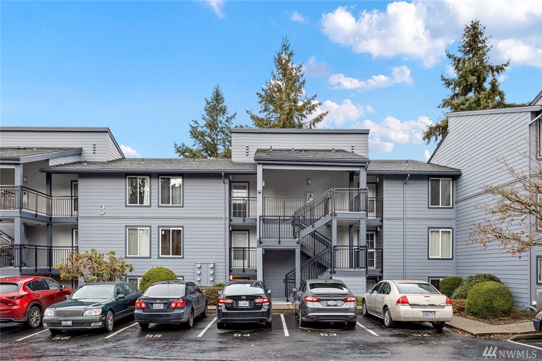 Vantage Point Condo, Renton WA Condos & Homes For Sale