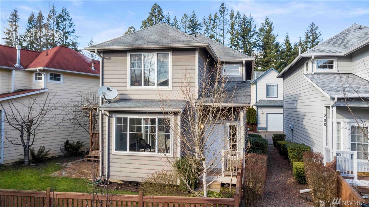 Diamond Village Condo, Black Diamond WA Condos & Homes For Sale