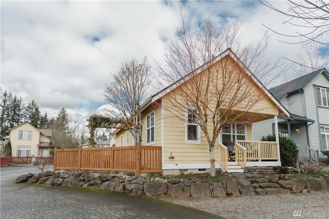 Diamond Village Condo, Black Diamond WA Condos & Homes For Sale