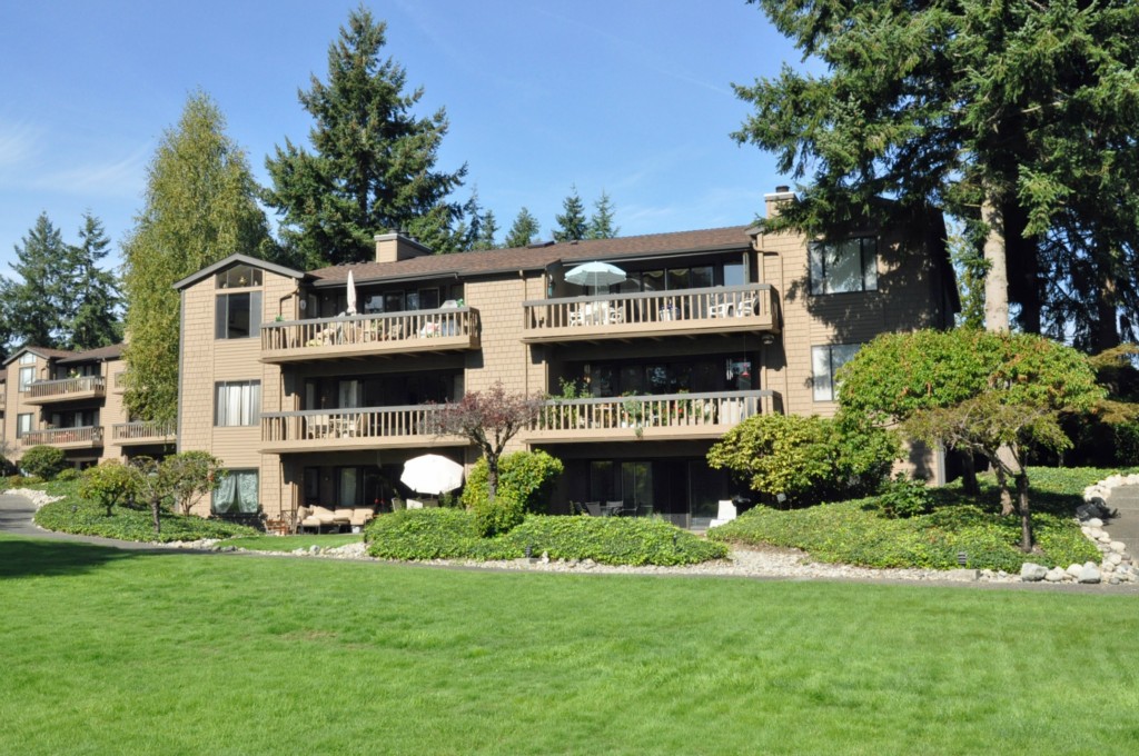 Lake Villas Condo, Redmond WA Condos & Homes For Sale