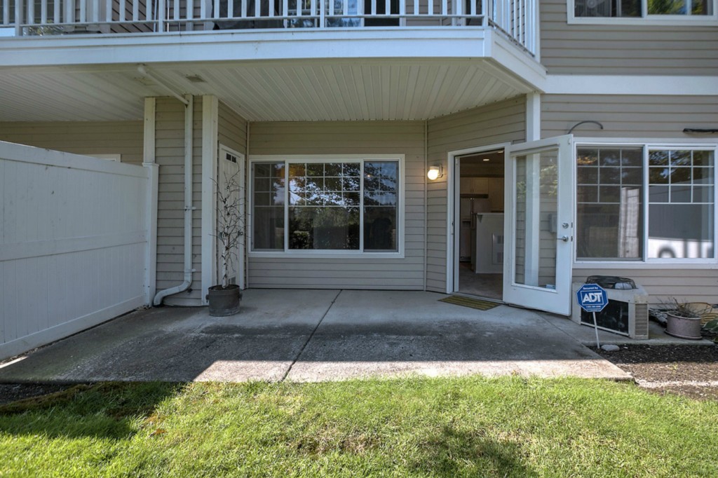 Condo Unit D102 at Heritage At Fairwood Renton Sold NWMLS 685329