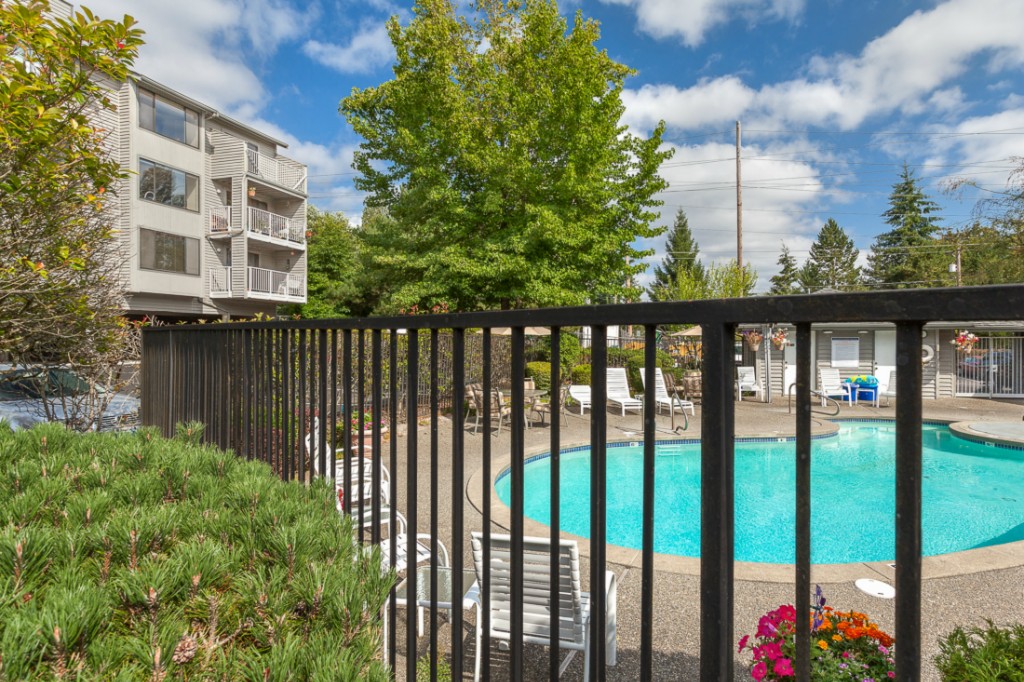 Ridgebrook Condo, Issaquah WA Condos & Homes For Sale