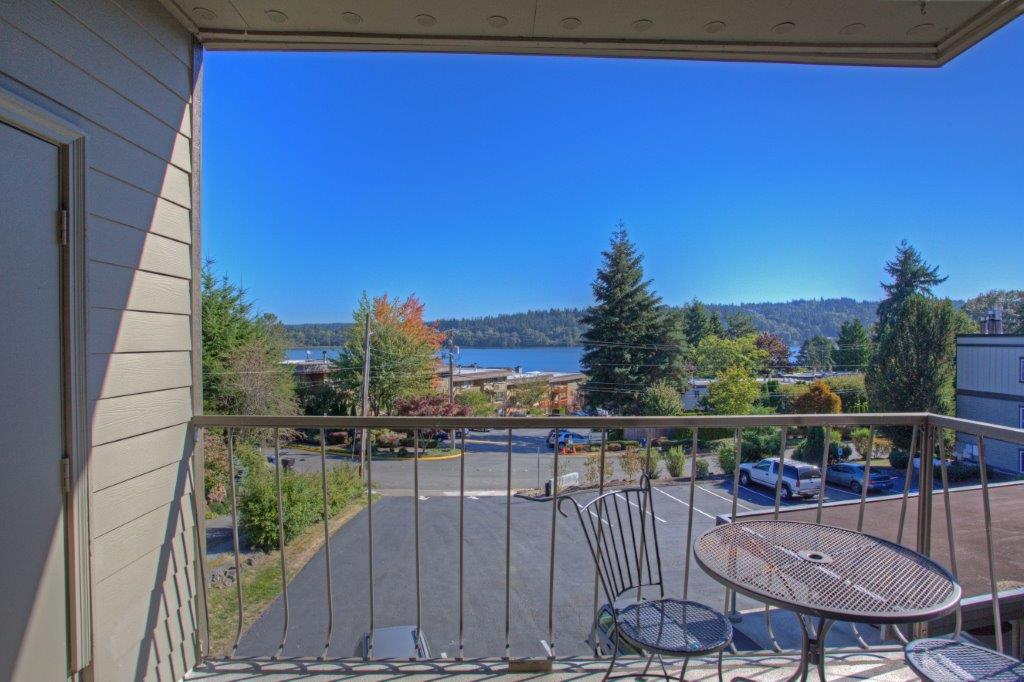 Idylwood Place Condo, Redmond WA Condos & Homes For Sale