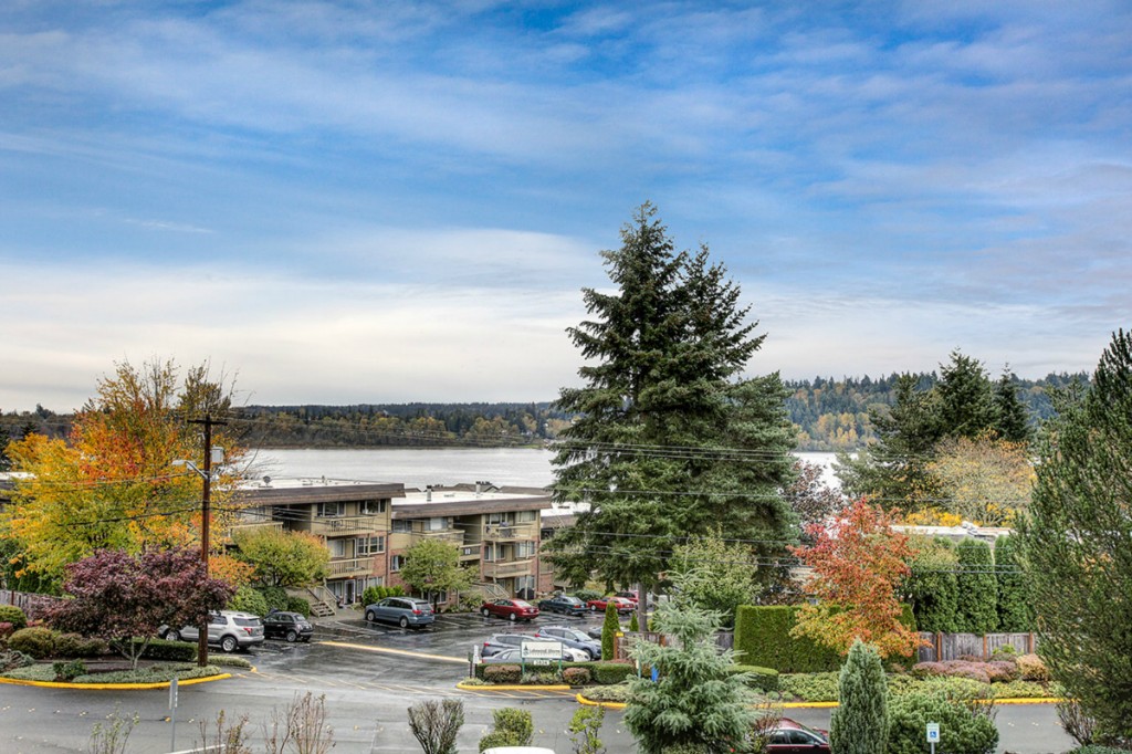 Idylwood Place Condo, Redmond WA Condos & Homes For Sale