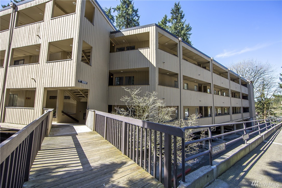 Sales activity for Yarrowood Condo in Bellevue