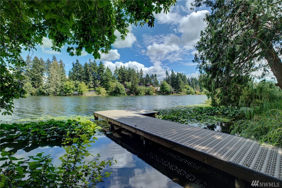 Condo Unit F204 at Echo Lake Waterfront Condominiums Shoreline Sold